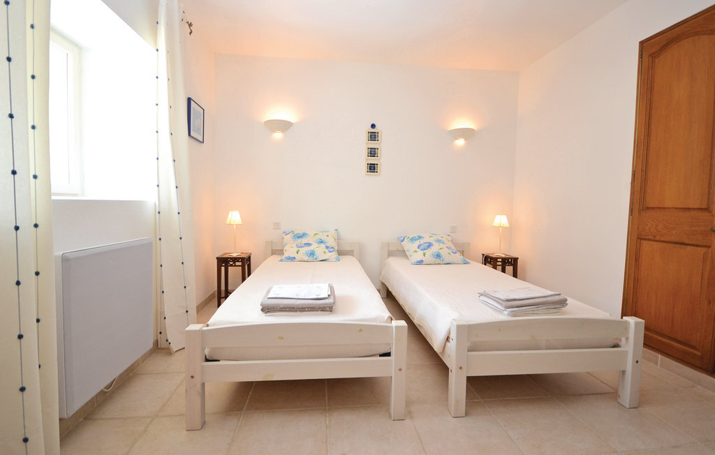 Maison de caractère avec piscine privée à Montbrison sur Lez - Photo 25