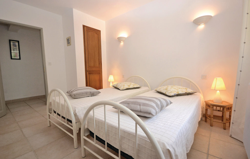 Maison de caractère avec piscine privée à Montbrison sur Lez - Photo 27