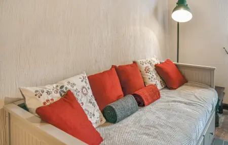 Maison en pierre près de l'Abbaye Royale de Fontevraud : photo 9