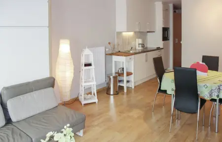 Appartement 38 m² face à la mer à Ostende, 4 personnes : photo 2