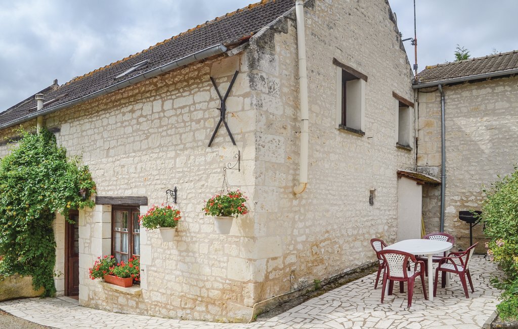 Maison en pierre dans la vallée de la Loire, Assay - Photo 9