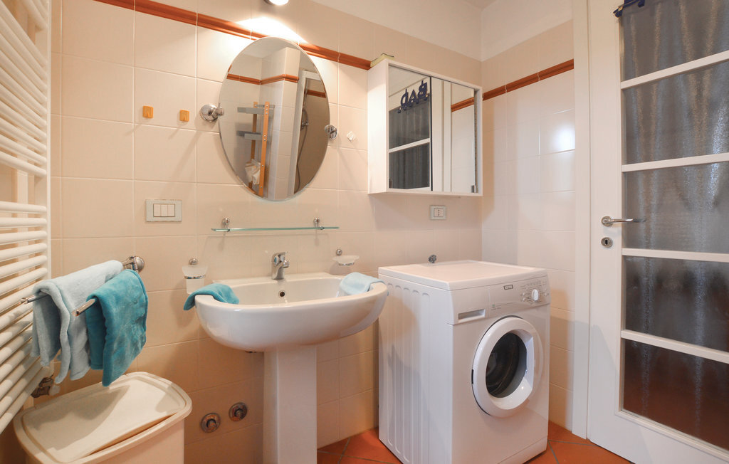 Appartement Beltempo à Luino, vue sur le Lago Maggiore - Photo 10