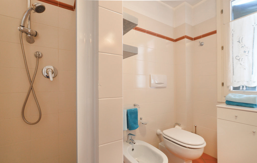 Appartement Beltempo à Luino, vue sur le Lago Maggiore - Photo 11
