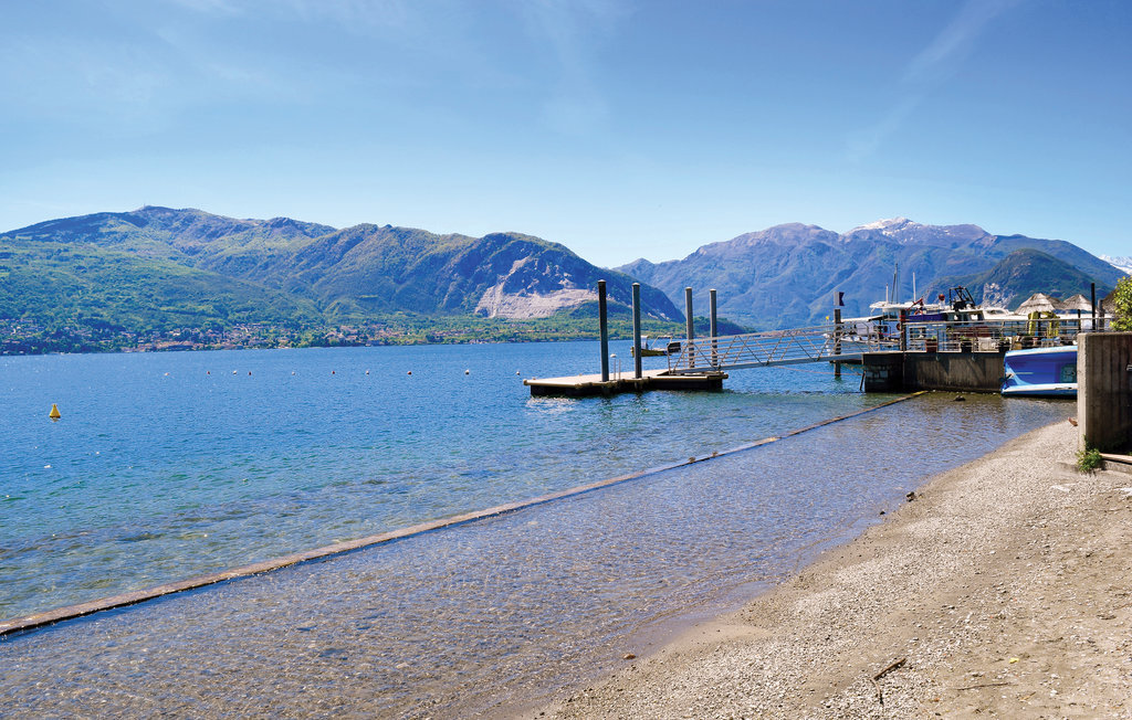 Appartement Beltempo à Luino, vue sur le Lago Maggiore - Photo 16