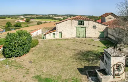Logis de Chenevière, Maison 7 personnes à Juignac - Photo 2