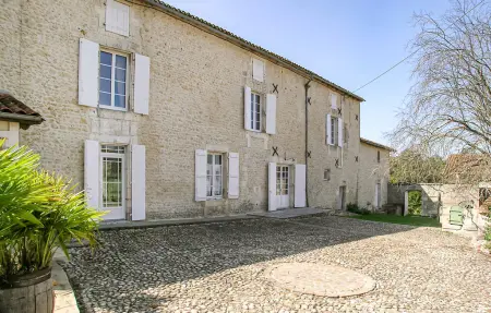 Logis de Chenevière, Maison 7 personnes à Juignac - Photo 8