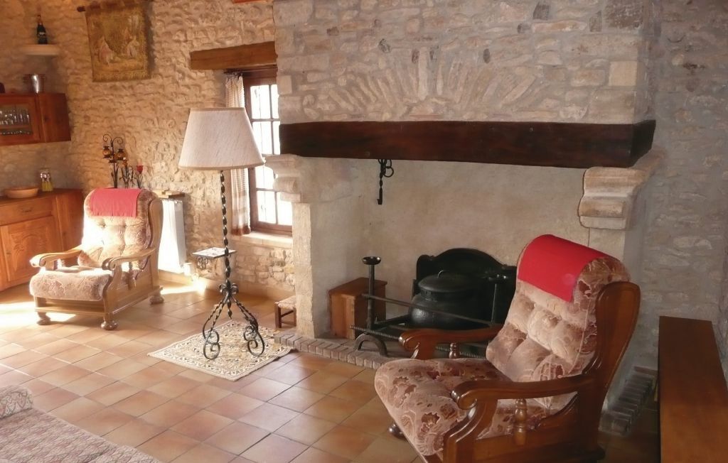 Maison pierre Périgord, jardin 2500m², terrasse couverte - Photo 9