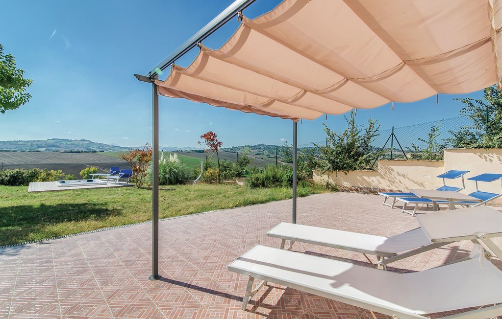 Maison Aurora : 2 appartements, jacuzzi et jardin à Mondavio - Photo 2