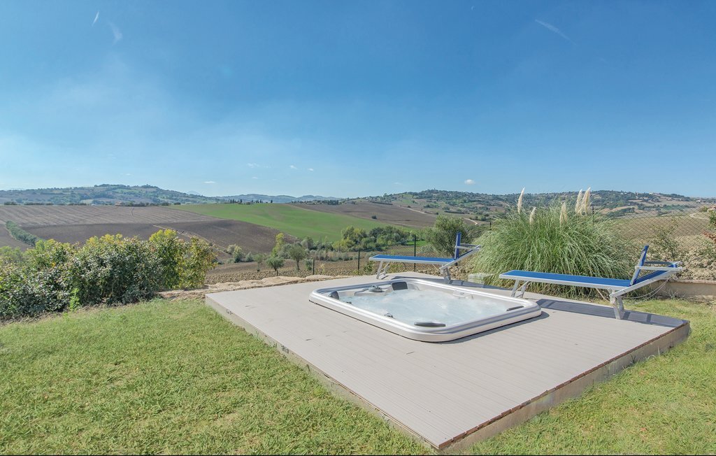 Maison Aurora : 2 appartements, jacuzzi et jardin à Mondavio - Photo 8