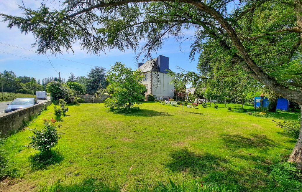 Maison en pierre rénovée avec jardin à Morlaix - Photo 16