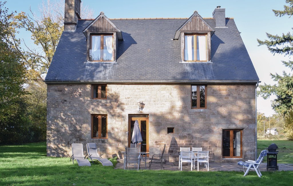 Maison 17e siècle, 6 personnes, à 50 m du golf de Vire - Photo 1