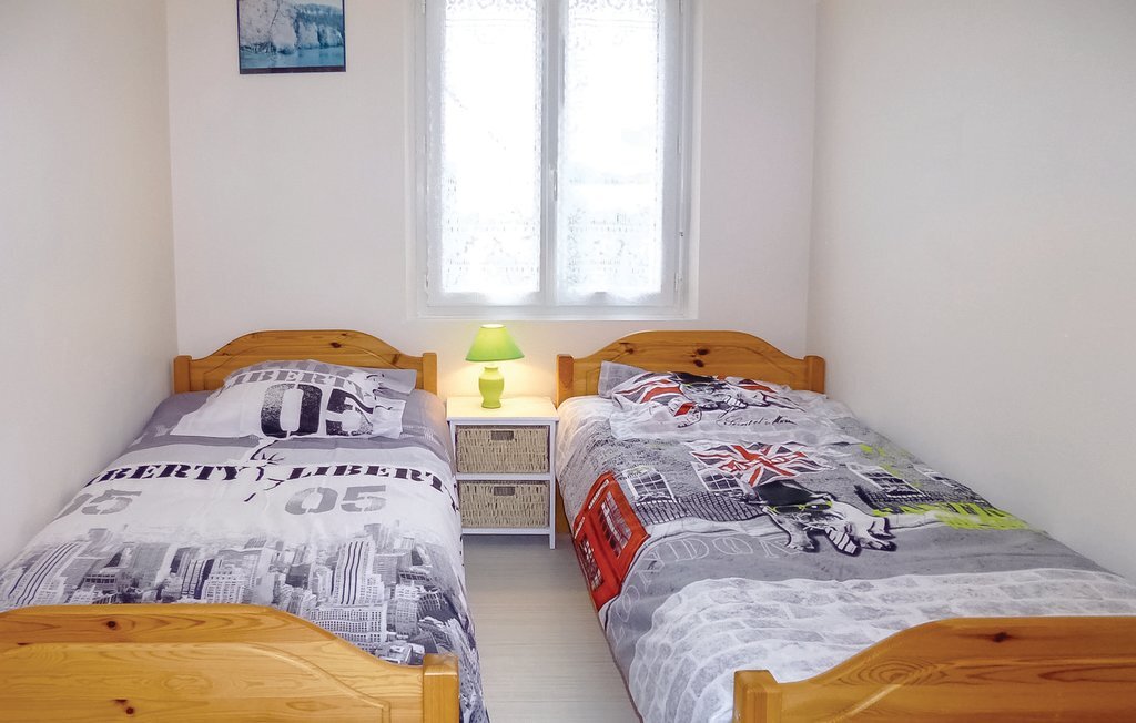 Maison 80 m² à 120 m de la plage de Quinéville - Photo 18