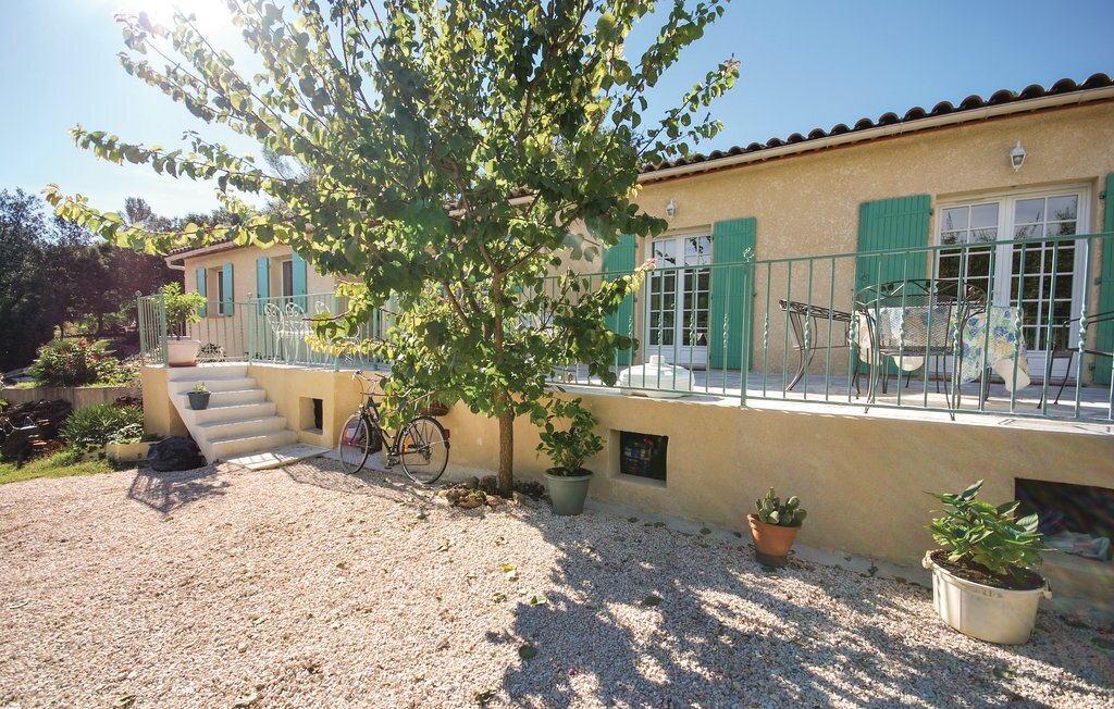 Maison de plain-pied avec piscine à Sainte-Anastasie - Photo 11