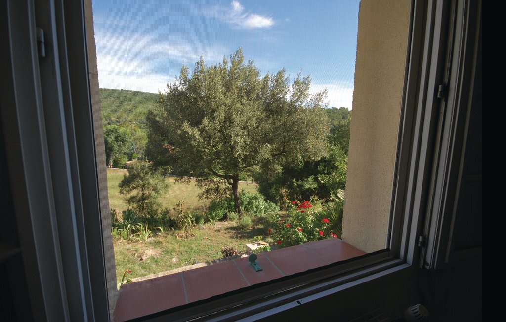 Maison de plain-pied avec piscine à Sainte-Anastasie - Photo 12