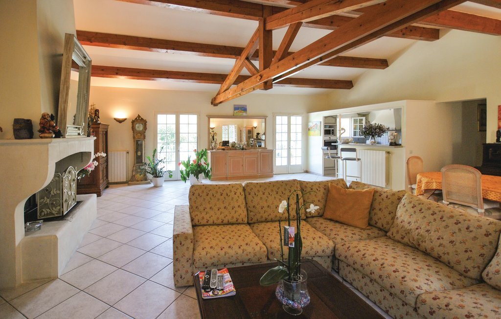 Maison de plain-pied avec piscine à Sainte-Anastasie - Photo 14