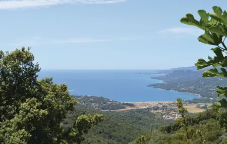 Appartement mansardé Sollacaro, pierres et vue golfe : photo 15
