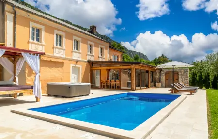 Location maison de vacances à Bribir