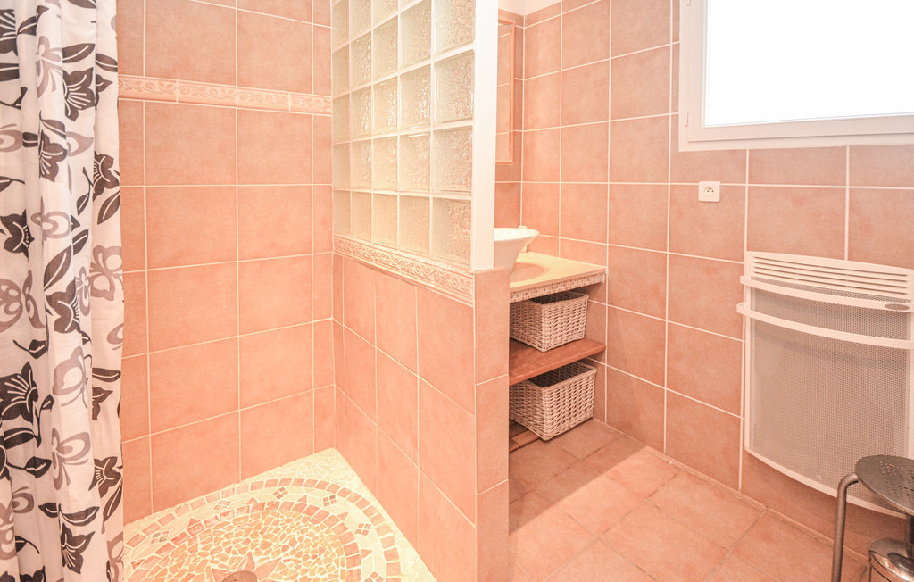 Maison provençale avec piscine privée à Cabannes - Photo 22