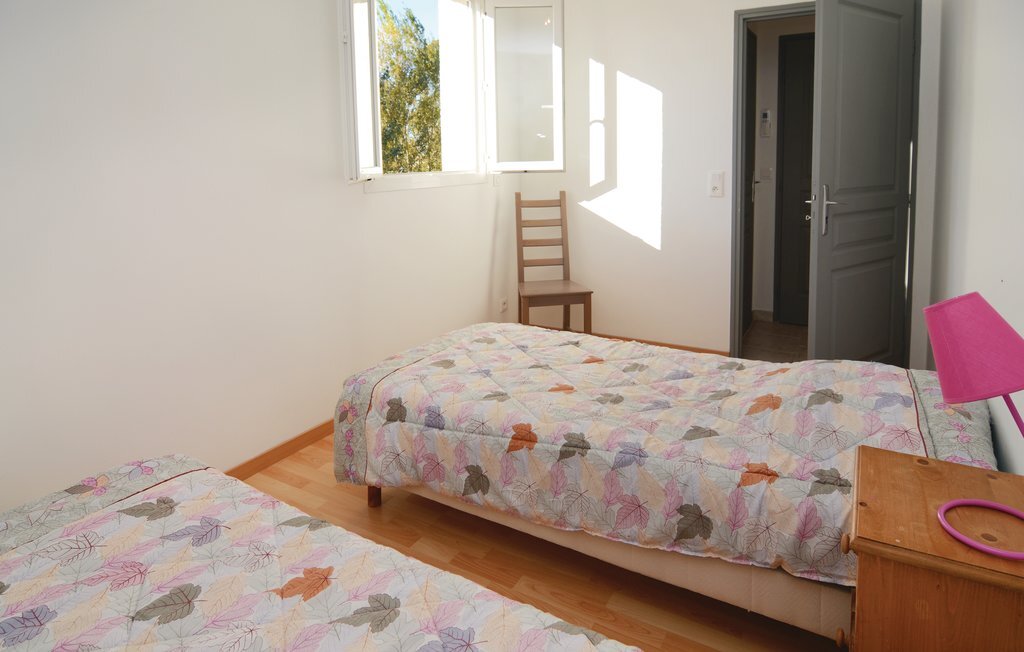 Maison avec piscine partagée au Sambuc - Photo 7