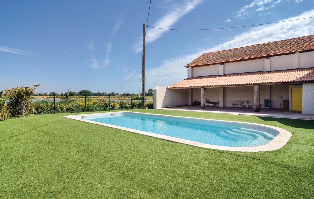 Maison avec piscine partagée au Sambuc - Photo 10