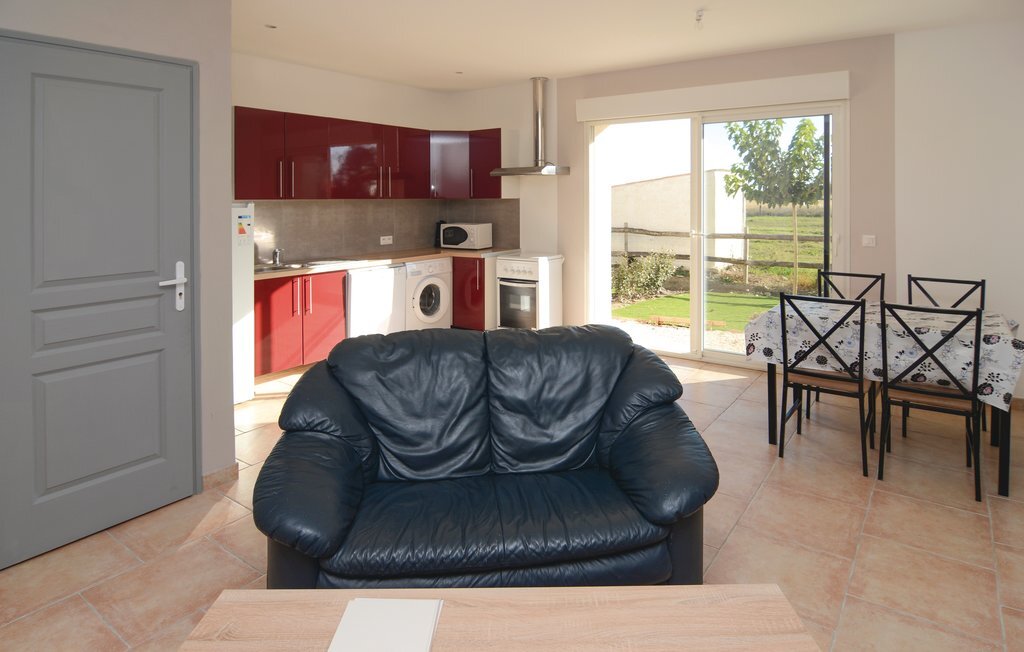 Maison avec piscine partagée au Sambuc - Photo 23