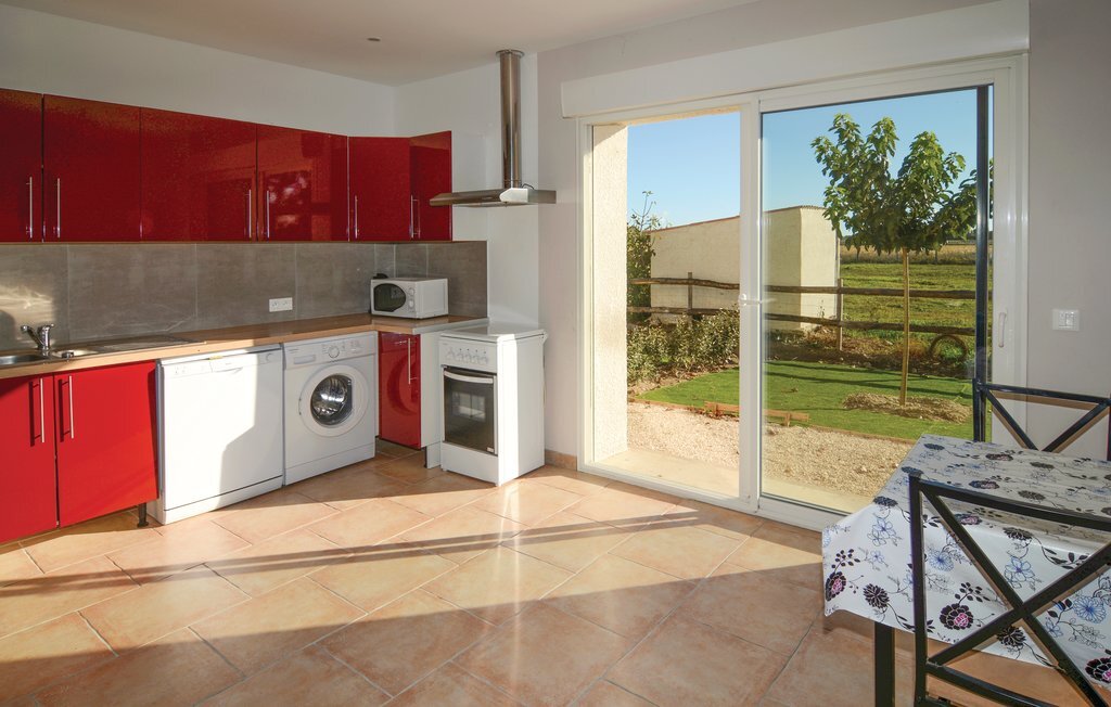 Maison avec piscine partagée au Sambuc - Photo 25