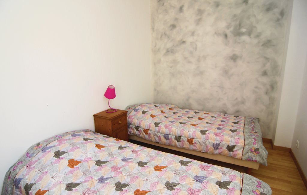 Maison avec piscine partagée au Sambuc - Photo 27