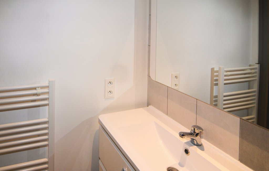 Maison avec piscine partagée au Sambuc - Photo 28