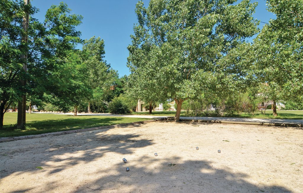 Maison avec piscine partagée au Sambuc - Photo 31