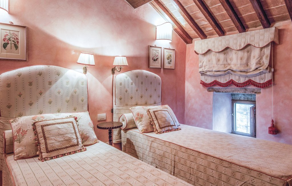 Vista San Lorenzo – Maison pierre Mugello, piscine privée - Photo 15