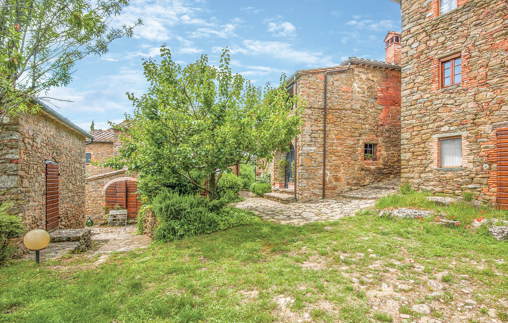 Maison jumelée Borgo Bucine, piscine et tennis - Photo 25