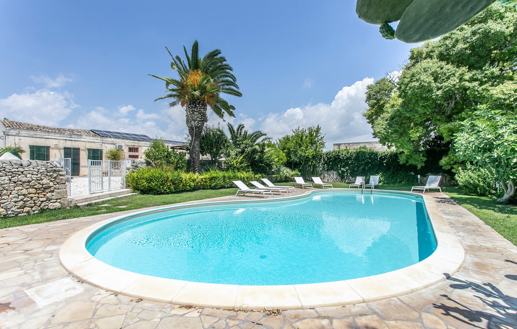 Casale Granati : maison en pierre avec piscine à Rosolini - Photo 1