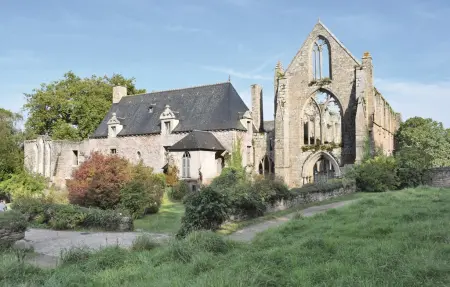 Maison en pierre historique avec jardin à Pleubian : photo 24