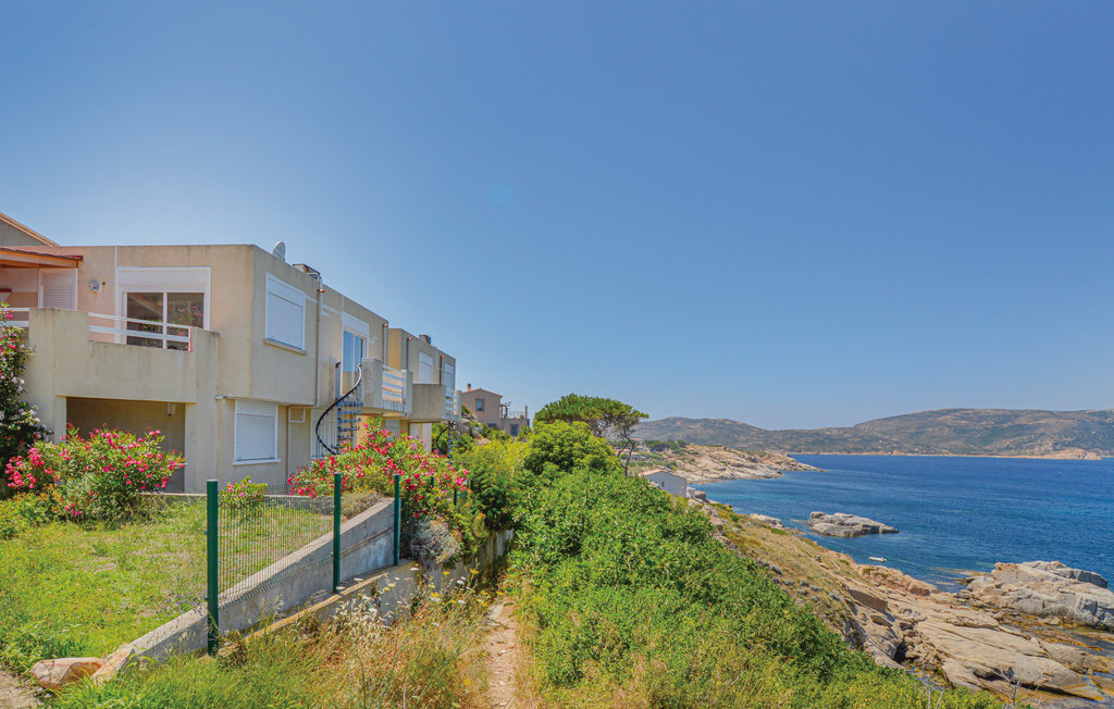 Maison méditerranéenne à Calvi avec vue sur le phare - Photo 4