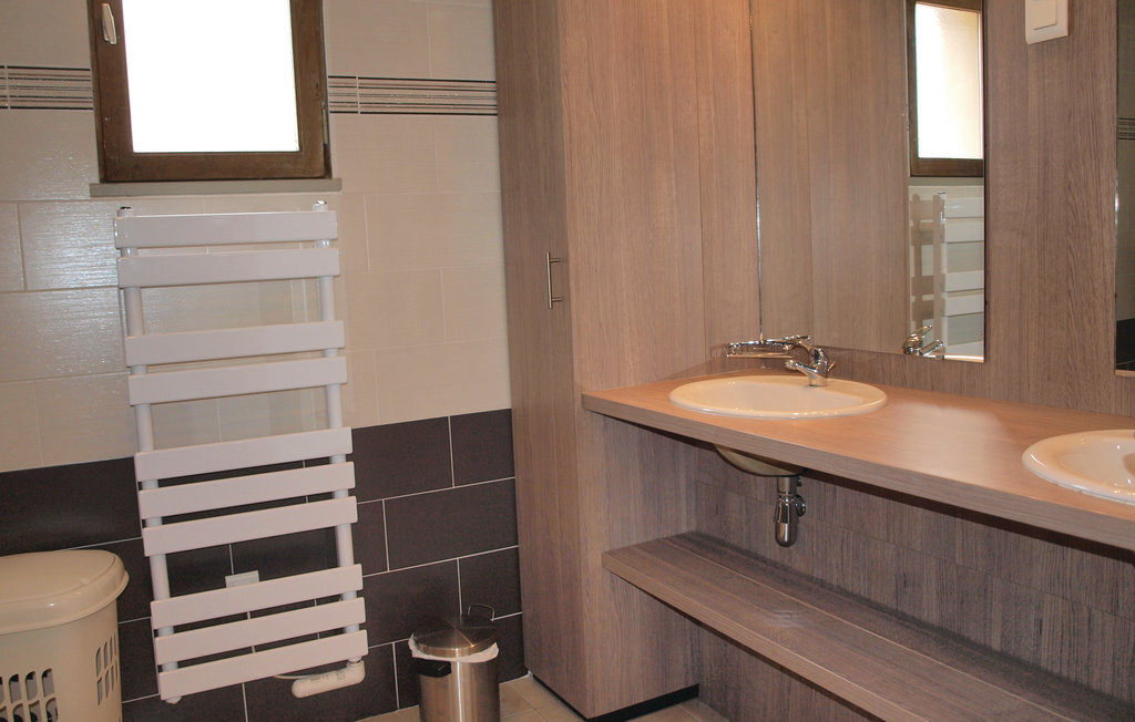 Maison en pierre avec poêle à bois à Mantallot - Photo 8