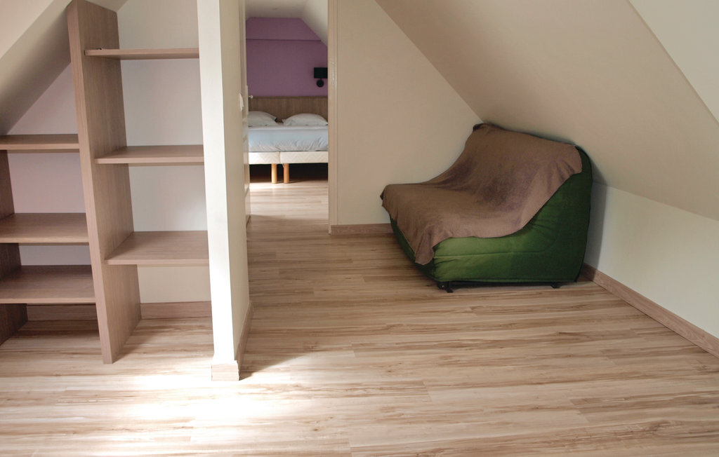 Maison en pierre avec poêle à bois à Mantallot - Photo 13