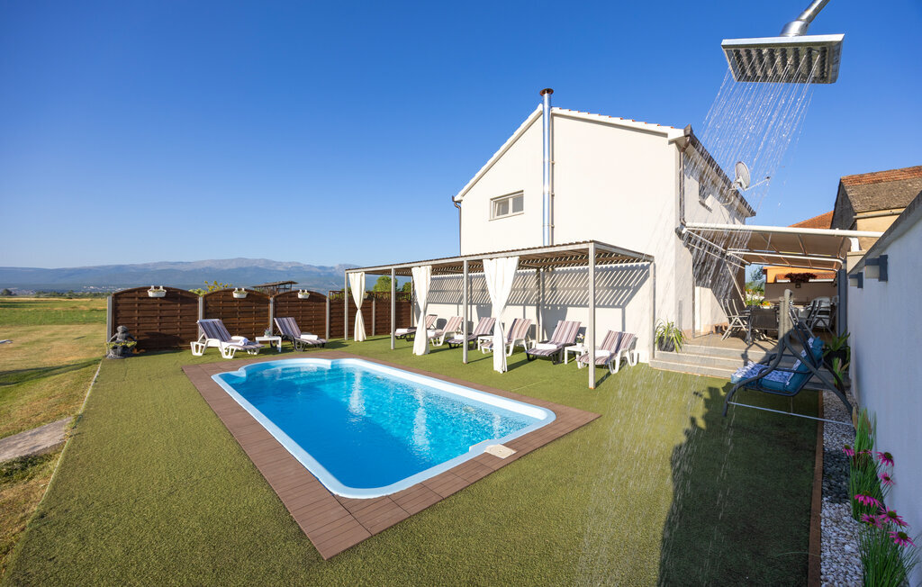 Maison 8 personnes à Trilj - Photo 1
