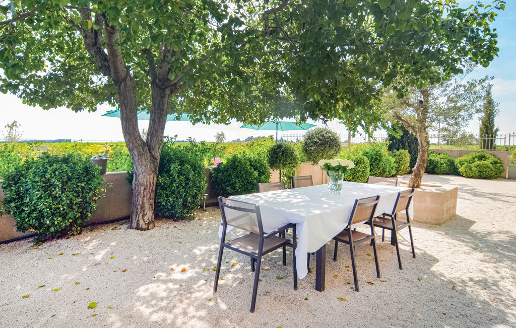 Mas en pierre avec piscine et jacuzzi à Saint-Gilles - Photo 8