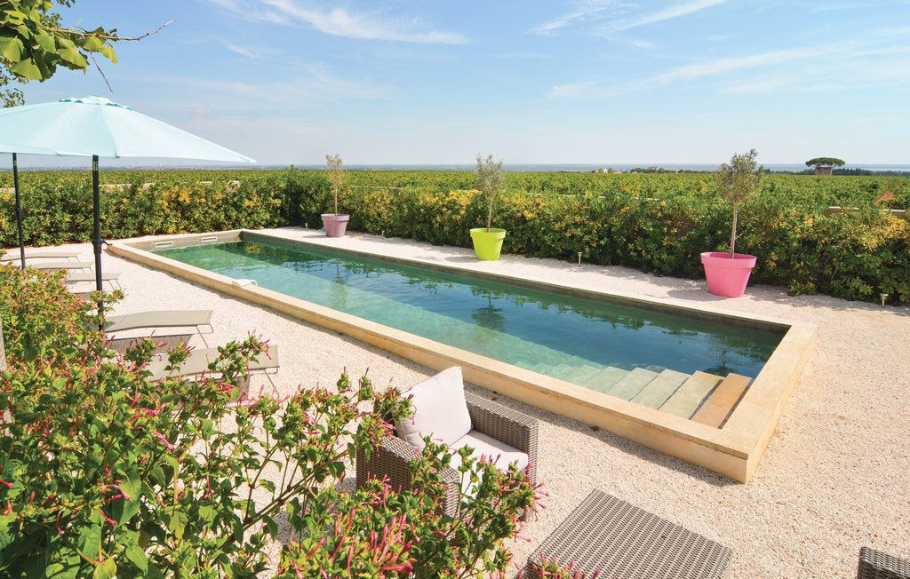 Mas en pierre avec piscine et jacuzzi à Saint-Gilles - Photo 9