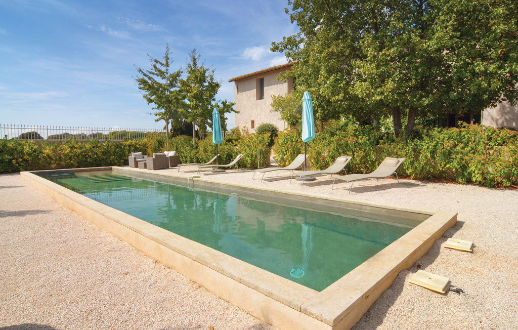 Mas en pierre avec piscine et jacuzzi à Saint-Gilles - Photo 10