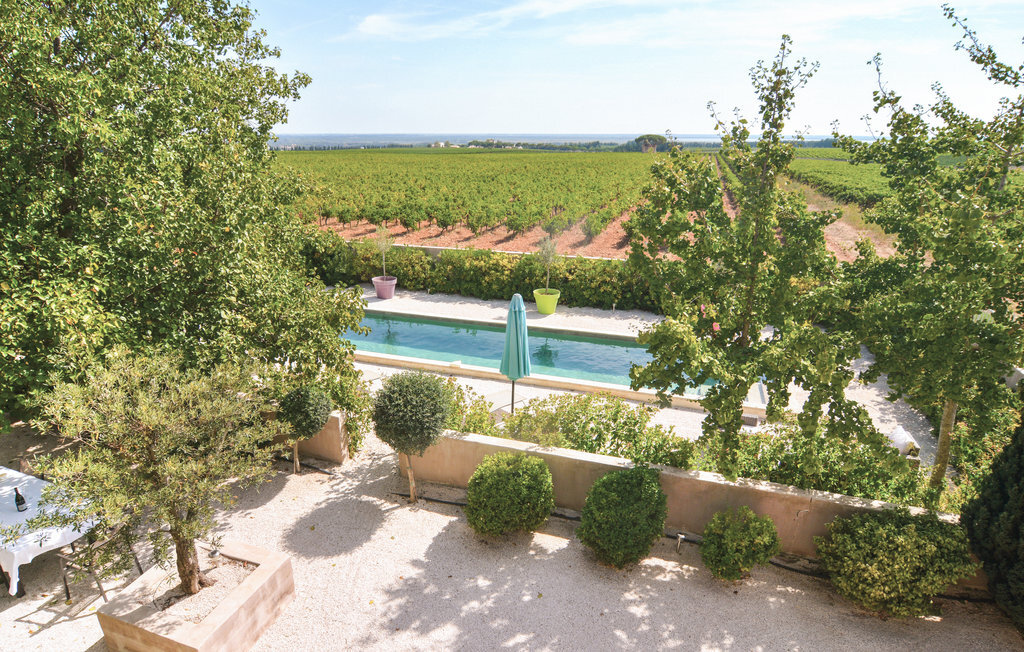 Mas en pierre avec piscine et jacuzzi à Saint-Gilles - Photo 16