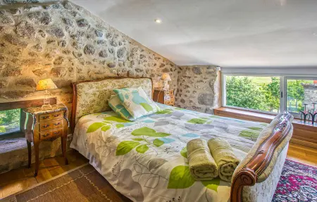 Maison 30 hectares avec piscine privée à Augignac : photo 9