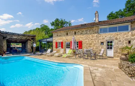 Maison 30 hectares avec piscine privée à Augignac : photo 11