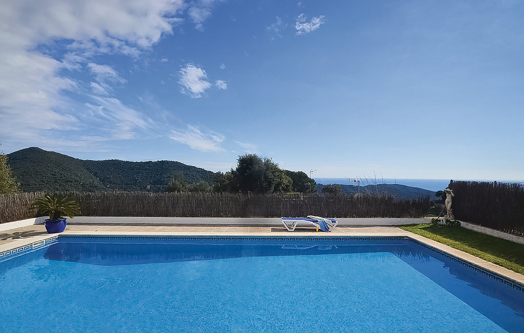 Maison avec piscine et vue mer à St. Cebrià de Vallalta - Photo 2
