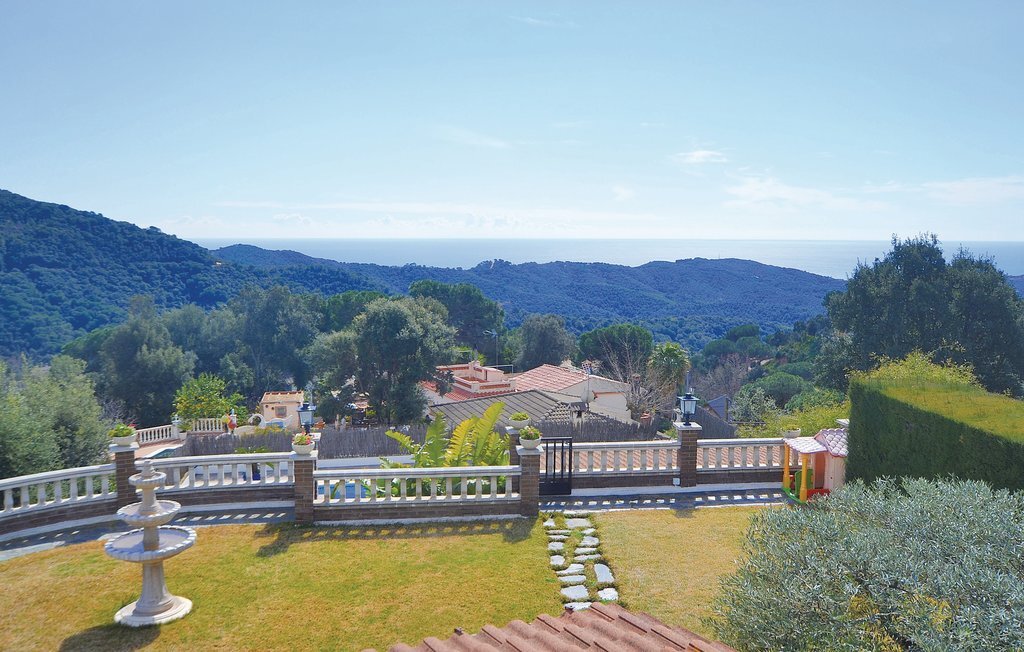 Maison avec piscine et vue mer à St. Cebrià de Vallalta - Photo 9