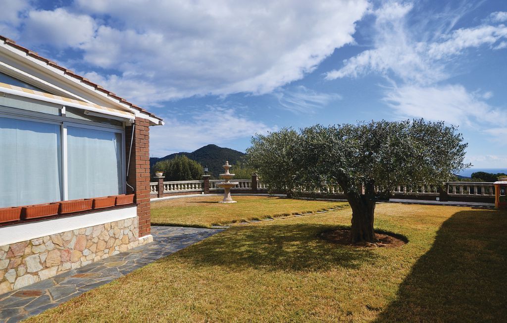 Maison avec piscine et vue mer à St. Cebrià de Vallalta - Photo 26
