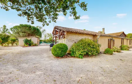 Maison de ferme rénovée avec piscine privée à St Pierre d'Eyraud : photo 11