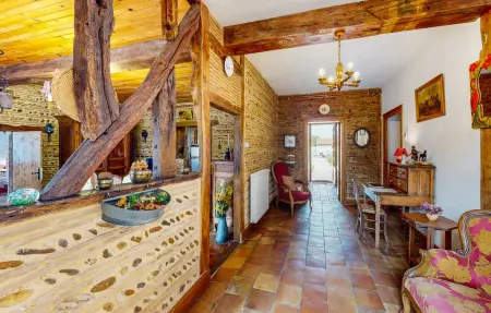 Maison en pierre avec piscine privée à St Pierre d'Eyraud : photo 17
