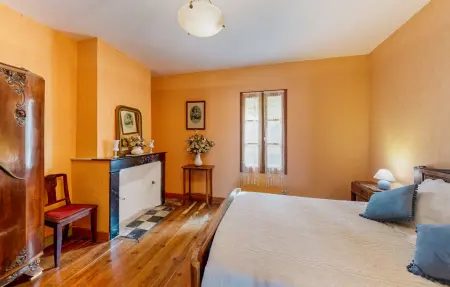 Maison en pierre avec piscine privée à St Pierre d'Eyraud : photo 18