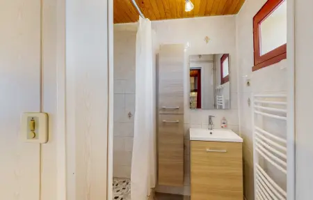 Maison en pierre avec piscine privée à St Pierre d'Eyraud : photo 25